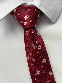 Gravata Floral Slim Fit Vinho Diferenciada - comprar online