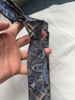 Gravata Slim Exclusiva Azul Marinho e Laranja - 2400 Fios - comprar online