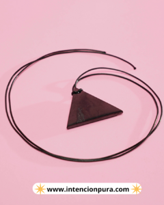 SHUNGUITA TRIANGULO PROTECCIÓN