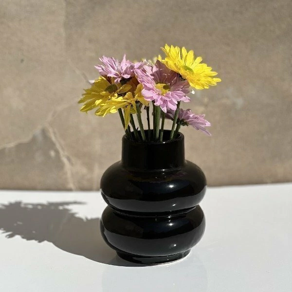 Florero Cosmos negro S