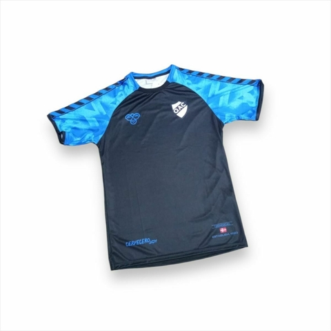 CAMISETA PREMATCH CON MANGAS (HQ17Q)