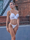 Conjunto Kaury, Nueva Taza Soft Push Up de Microfibra y Puntilla + Colaless Regulable.(8195)