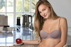Corpiño Yewel, Strapless de Microfibra.(2090) en internet
