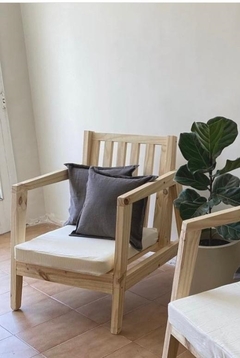 1 sillon american wood sin barnizar con almohadon