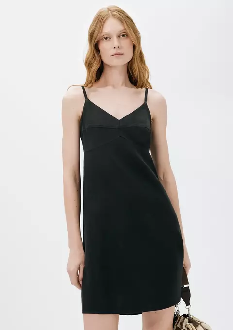 Vestido Hering curto alças finas em liocel - preto