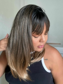 WIG ISA COR MORENA ILUMINADA 8/30 (FIBRA PREMIUM) na internet