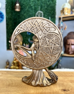 Bruxa na Lua (16cm) - comprar online
