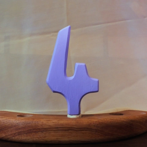 Número 4 para anel de aniversário (pintado)