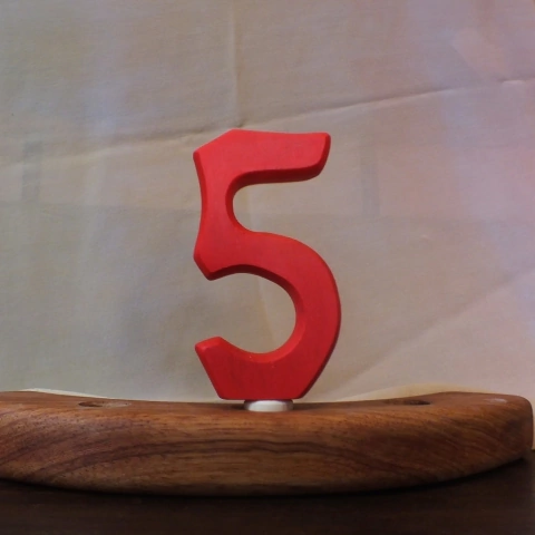 Número 5 para anel de aniversário (pintado)
