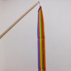 Fita colorida para brincar (arco-íris) na internet