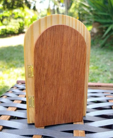 Pequeno armário/ estante/ guarda-roupas