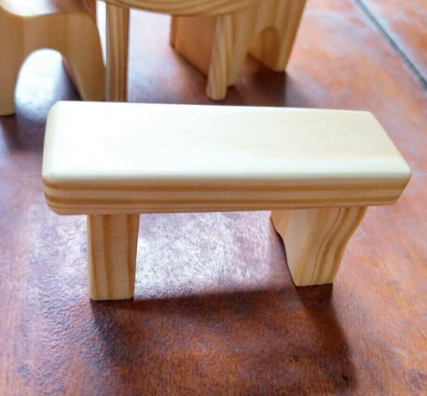 Banco para 2 bonequinhos