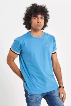 Remera Lyon celeste