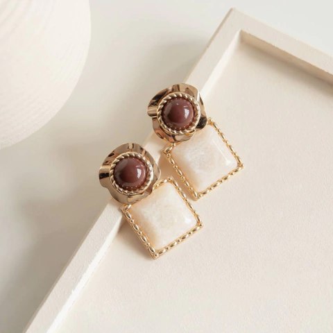 Brinco Tassi Banhado a ouro 18k - comprar online