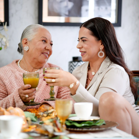 Brinco coração Pérola