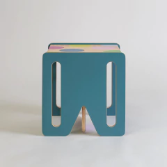 CADEIRA CUBO BOLOTAS COLORIDAS