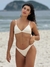 Biquíni Conjunto Julia Off White Treliça - Top Cortininha Fixa com Bojo Removível e Calcinha Asa Delta Fio Duplo (Empina Bumbum) - Amar Biquinis