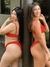 Biquíni Conjunto Nina Vermelho Tecido Texturizado - Top com Alças Fixas de Regulagem e Aro Inteiro e Calcinha Asa Delta - Amar Biquinis