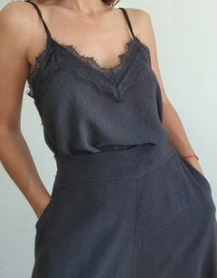 Musculosa Kendal crep en internet