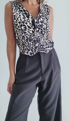 chaleco sastrero animal print - comprar online