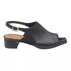 SANDÁLIA FEMININA COURO PRETO SALTO BLOCO LACRE 31200005 - Pista Livre | Calçados Femininos, Bolsas e Acessórios