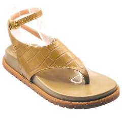 Sandália verde com tiras largas e textura croco — conforto e modernidade em um design versátil - Up Dn