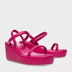 SANDÁLIA FLATFORM LIGHT COURO FUCHSIA CARRANO 546003 na internet
