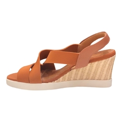 SANDÁLIA FEMININA NEOPRENE/COURO CARAMELO CONFORTARIA 6863009 na internet