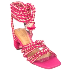 SANDÁLIA FEMININA CORDA PINK AMARRAÇÃO SALTO BLOCO SANTA FLOR 324153 - comprar online