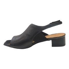 SANDÁLIA FEMININA COURO PRETO SALTO BLOCO LACRE 31200005 - comprar online