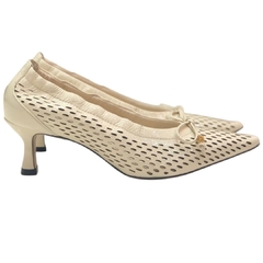 SCARPIN SALTO BAIXO FINO VERNIZ OFF WHITE VICENZA P104730055 - loja online