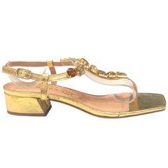 SANDÁLIA FEMININA SALTO BLOCO BAIXO METALIZADA DOURADO PEDRARIA SANTA FLOR 332039