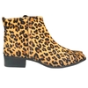 BOTA FEMININA CANO BAIXO PELO ANIMAL PRINT LOUCOS E SANTOS L10265014001