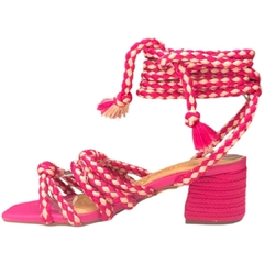 SANDÁLIA FEMININA CORDA PINK AMARRAÇÃO SALTO BLOCO SANTA FLOR 324153 na internet
