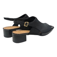 SANDÁLIA FEMININA COURO PRETO SALTO BLOCO LACRE 31200005 - PISTA LIVRE