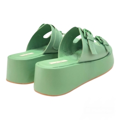TAMANCO COURO FIVELA VERDE BY COOL 6399 - PISTA LIVRE