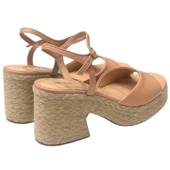 SANDÁLIA PLATAFORMA NATURAL NUDE FERRUCCI 2421801CC - PISTA LIVRE