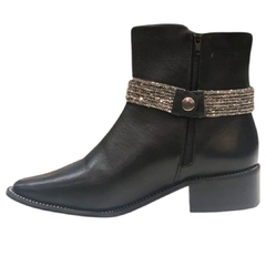 BOTA FEMININA CANO BAIXO COURO BRILHO PRETO MAITHE 39037M na internet