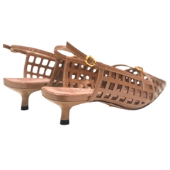 SCARPIN SLINGBACK VERNIZ NUDE SALTO BAIXO FINO VICENZA P118650001 - PISTA LIVRE