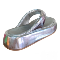 FLAT PAPETE THONG COURO METALIZADO PRATA CARRANO 470018C na internet