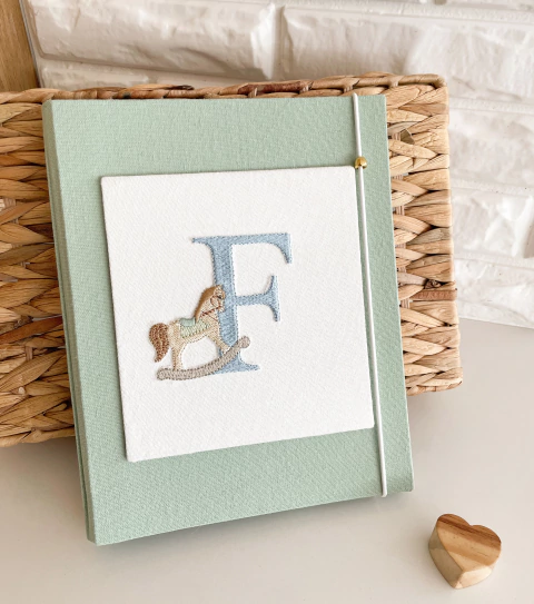 Porta Vacinas Menta Cavalinho