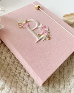 Porta Vacinas Monograma Floral II Rose - comprar online
