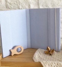 Porta Vacina Monograma Azul Céu - comprar online