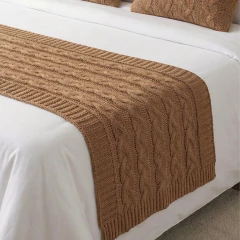PESEIRA TRICÔ VITÓRIA CAMA SOLTEIRO 150X60cm USUFRUTO TRICOT - Usufruto Home Decor 