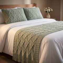 PESEIRA TRICÔ LUNA CAMA QUEEN 230X60cm USUFRUTO TRICOT na internet