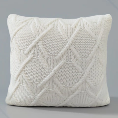 Imagem do CAPA DE ALMOFADA TRICÔ LUNA COM ZIPER USUFRUTO TRICOT