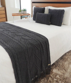 Imagem do KIT ELOAH CAMA QUEEN * PESEIRA TRICOT 230X60cm + 2 CAPA DE ALMOFADA