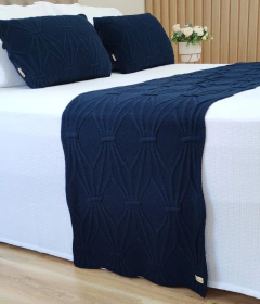 KIT PESEIRA BRENDA QUEEN* PESEIRA TRICOT 230X60cm + 2 CAPAS DE ALMOFADAS - loja online