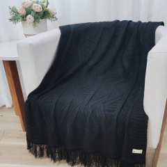 MANTA TRICOT HELENA COM FRANJA 150CM x 90CM - Usufruto Home Decor 