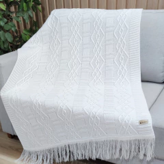 MANTA TRICOT CARMEN COM FRANJA 150cm x 90cm - loja online